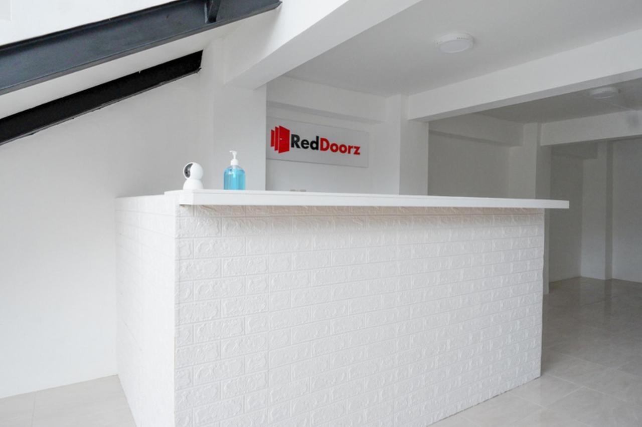 Reddoorz @ Demangan Sari Residence Pakualaman Екстериор снимка